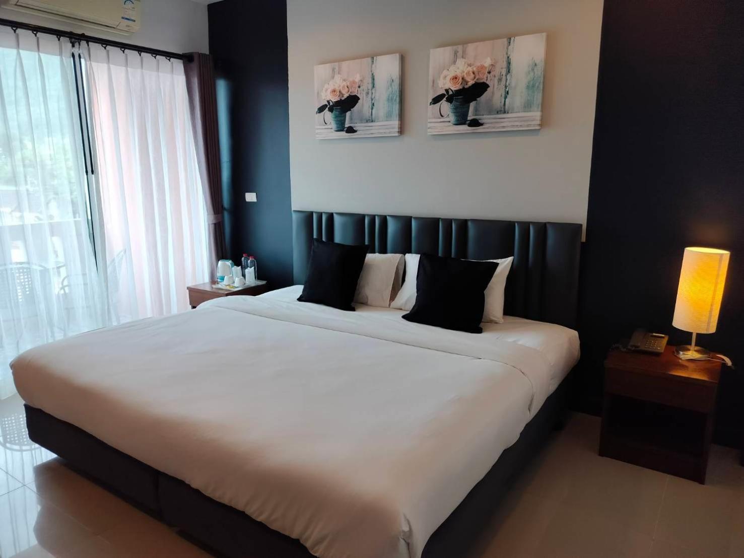 May House Karon Beach Ban Karon Buitenkant foto