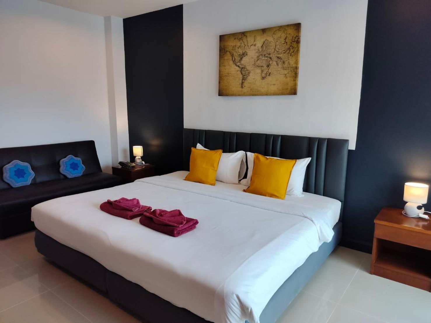 May House Karon Beach Ban Karon Buitenkant foto