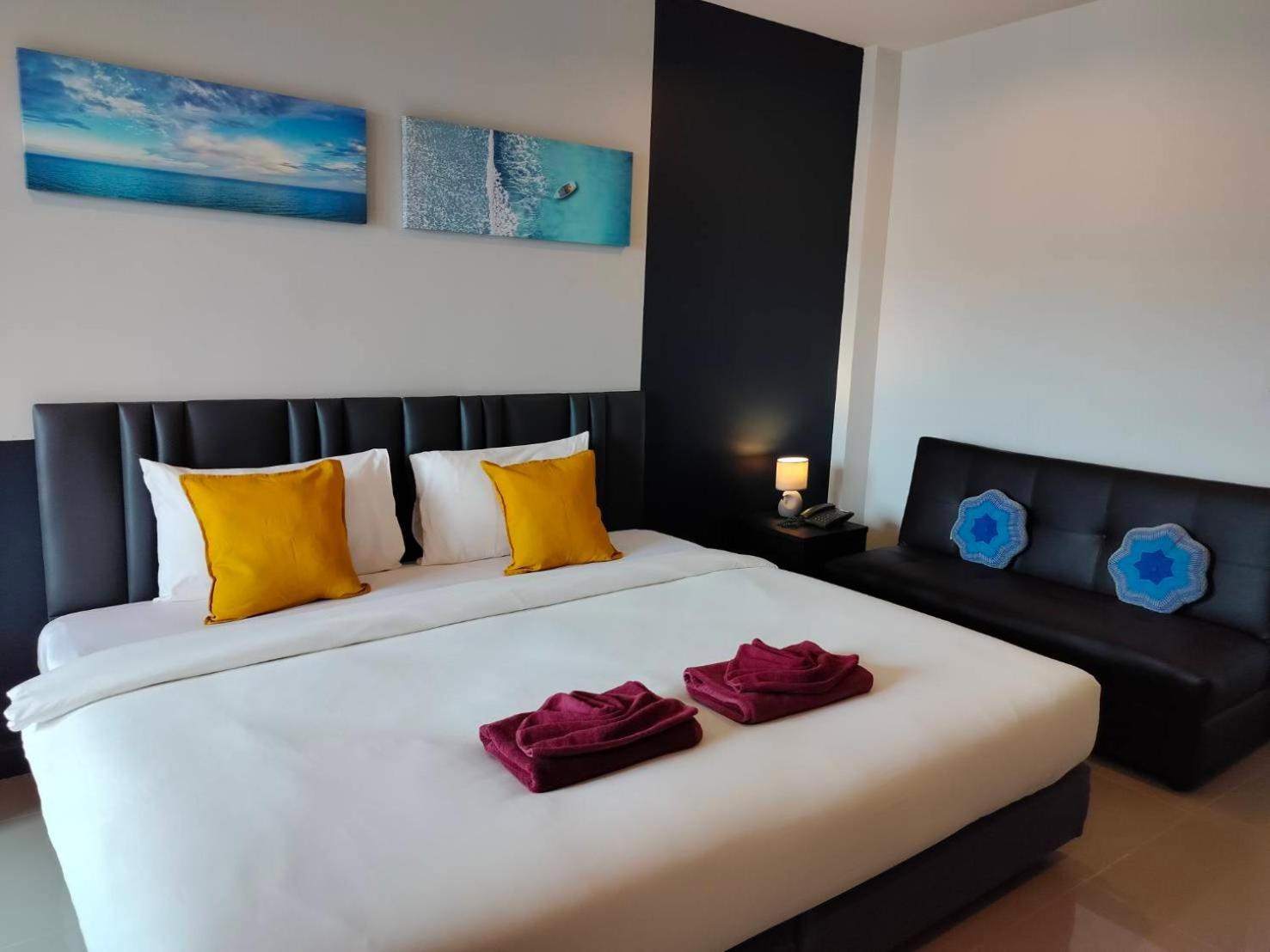 May House Karon Beach Ban Karon Buitenkant foto