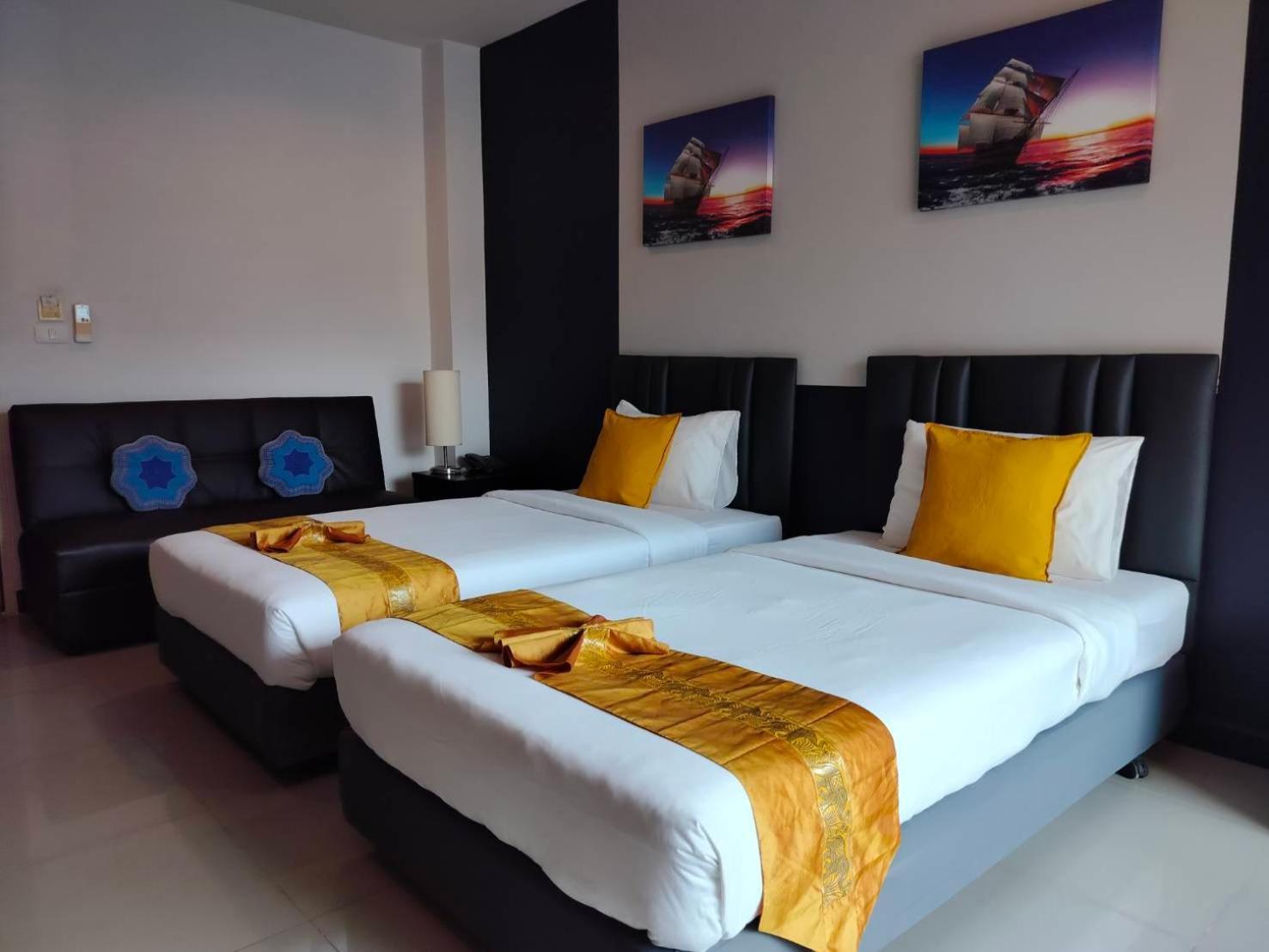 May House Karon Beach Ban Karon Buitenkant foto