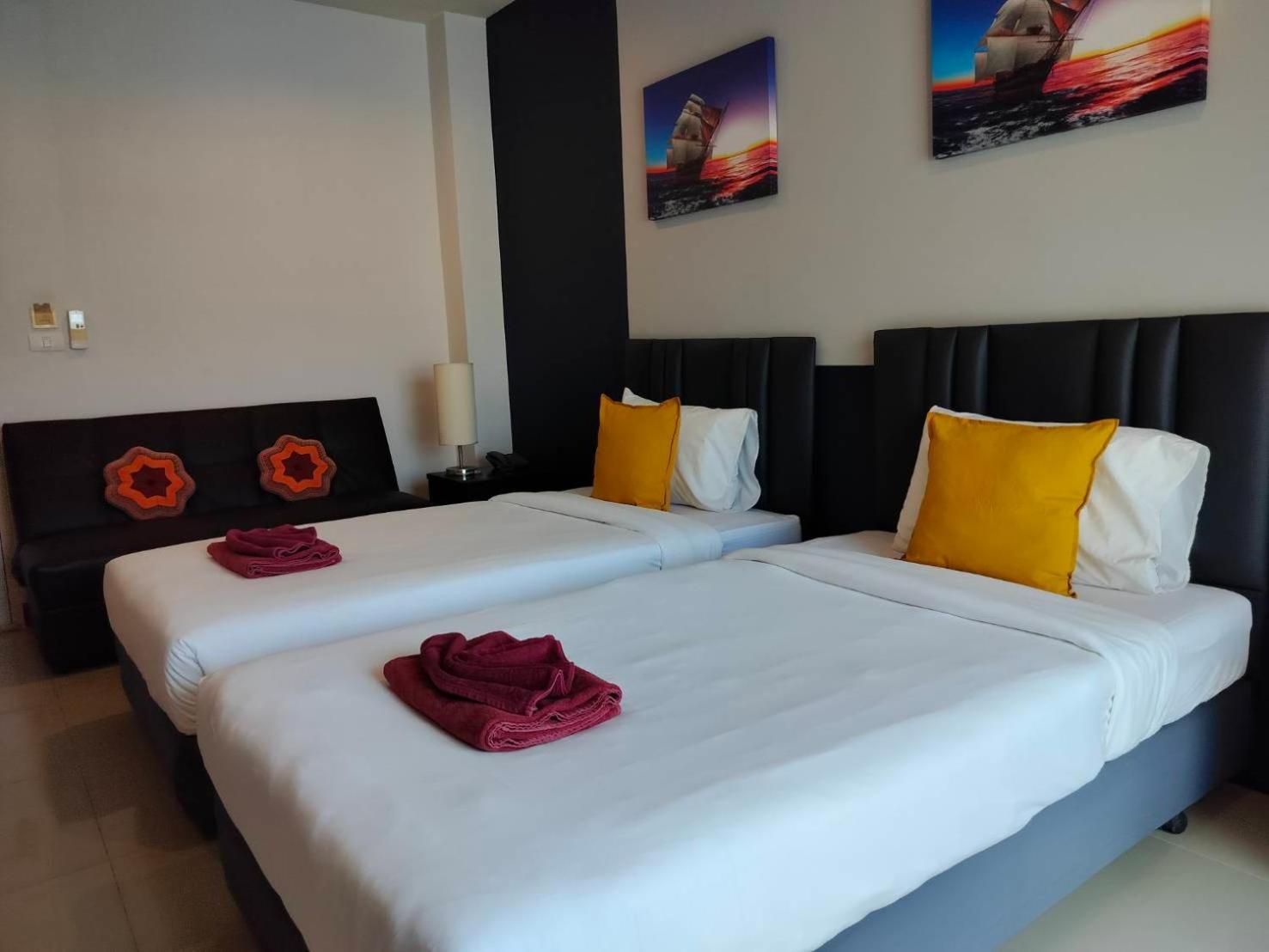 May House Karon Beach Ban Karon Buitenkant foto